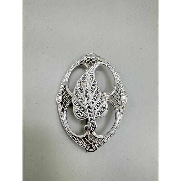 Vintage Sterling Silver Filigree Marcasite Leaf Brooch Pin - Picture 2 of 6